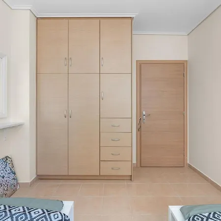 Beautiful Modern Daire Nikiana